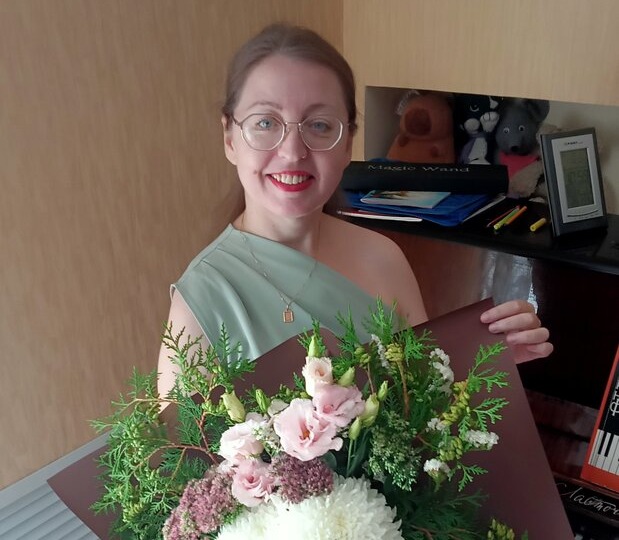 Девушки, милые, родные - С 8 Марта!!!!