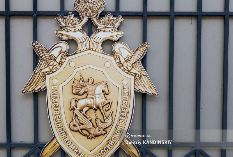 СК: таксист в Томске приставал к несовершеннолетней пассажирке