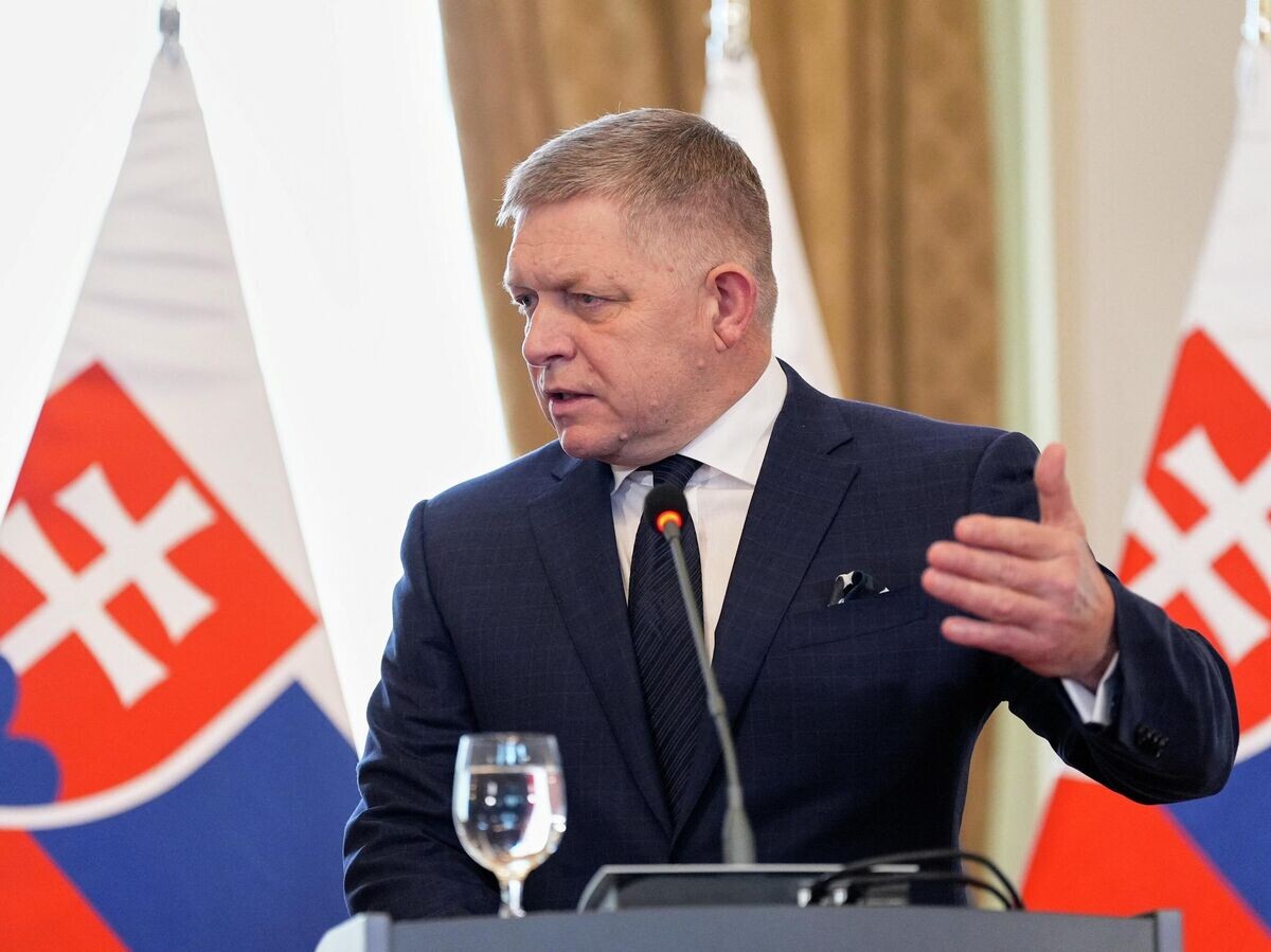    Премьер-министр Словакии Роберт Фицо во время совместной пресс-конференции с госсекретарем США Марко Рубио в Братиславе | © REUTERS / Alex Brandon