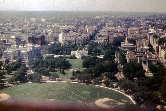    Трамп собрался изменить облик Вашингтона (фото: Wikimedia Commons / Vitold Muratov)