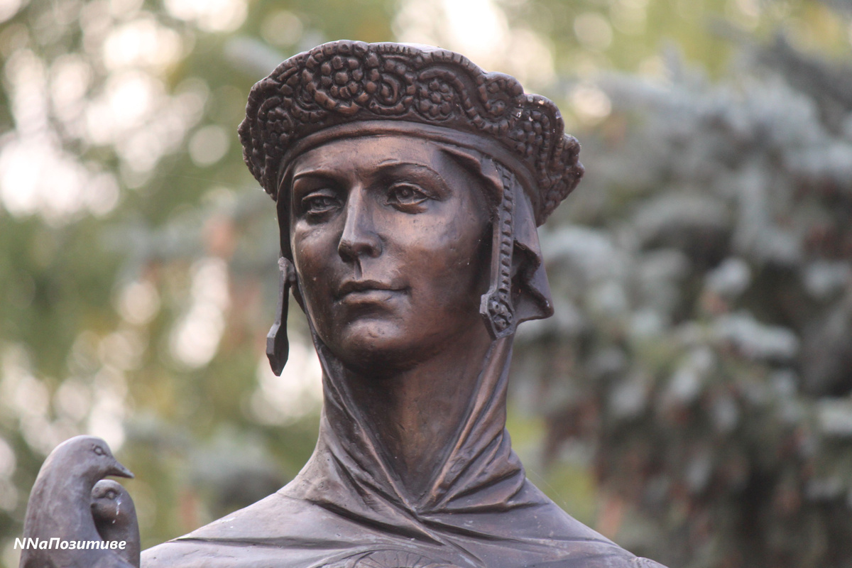 Женские памятники Нижнего Новгорода