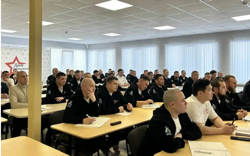     Хәрбиҙәр идара итергә өйрәнә