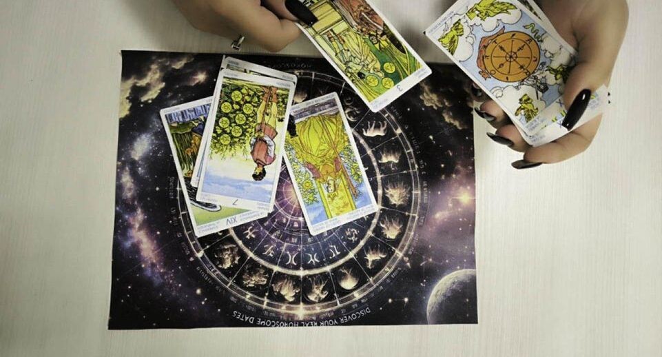    REGIONS/Роман Малышенко