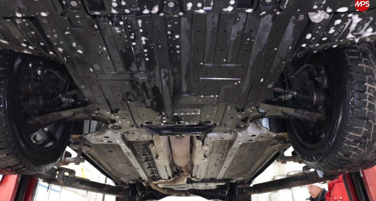 Взгляд снизу: ходовая часть, защита.