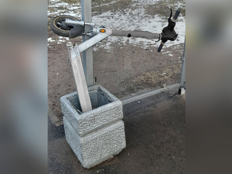     Сезон самокатов в Санкт-Петербурге еще не наступил. фото: архив МК в Питере