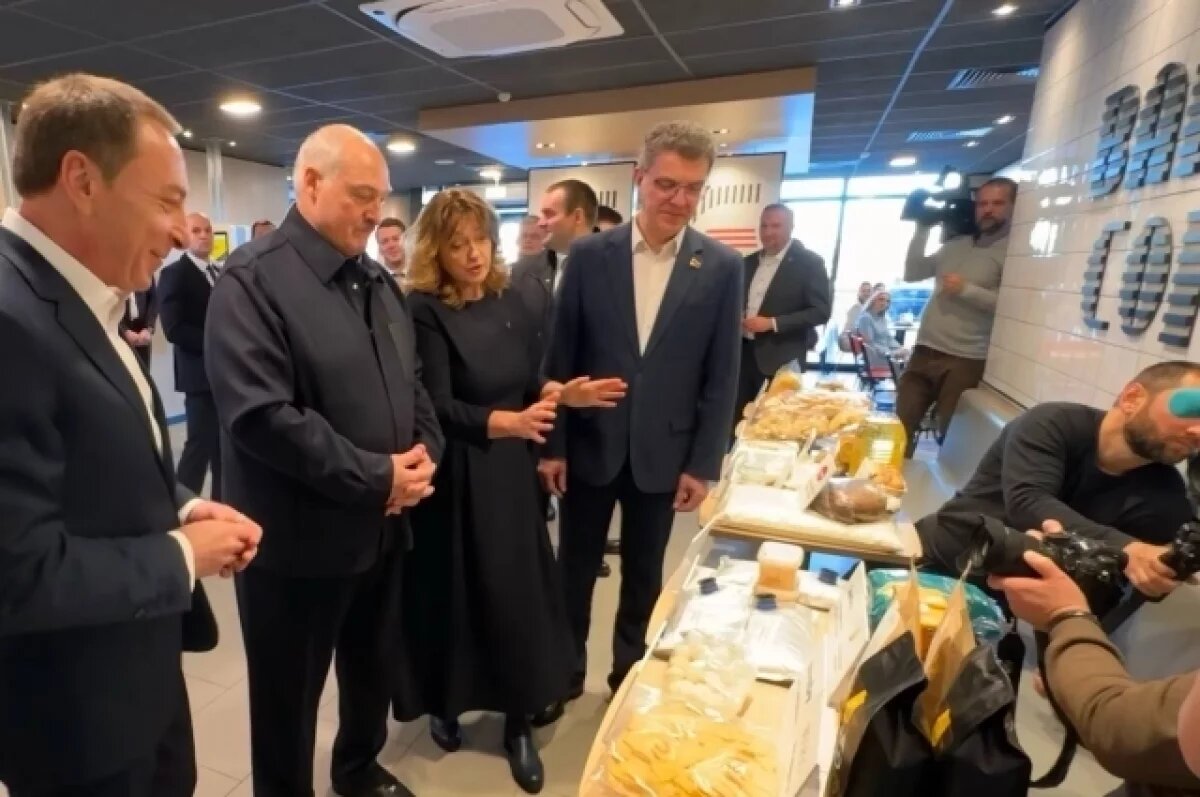    Лукашенко сделал заказ в белорусском аналоге «Макдональдса»