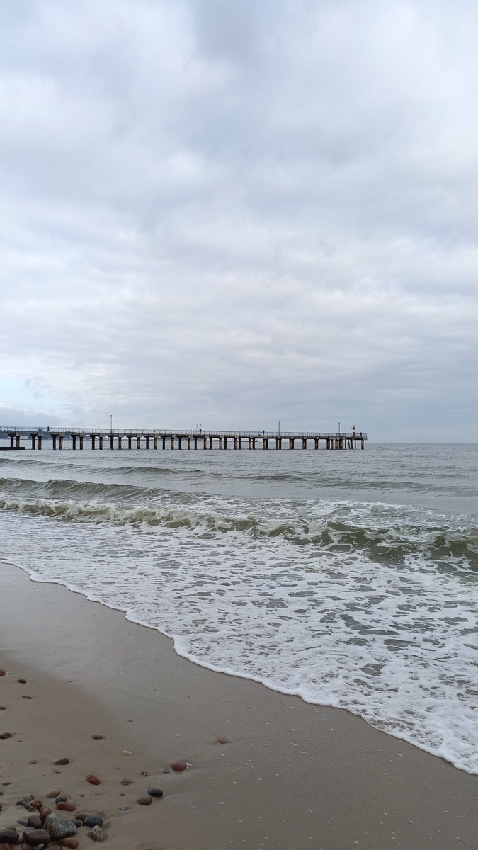 Пирс с берега