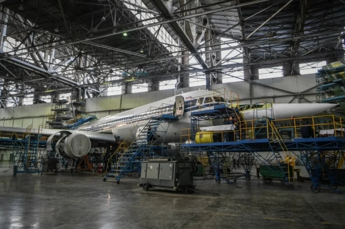    Бывший замдиректора «Строительной компании» Евгений Половкин вину так и не признал, но от решетки ушел.