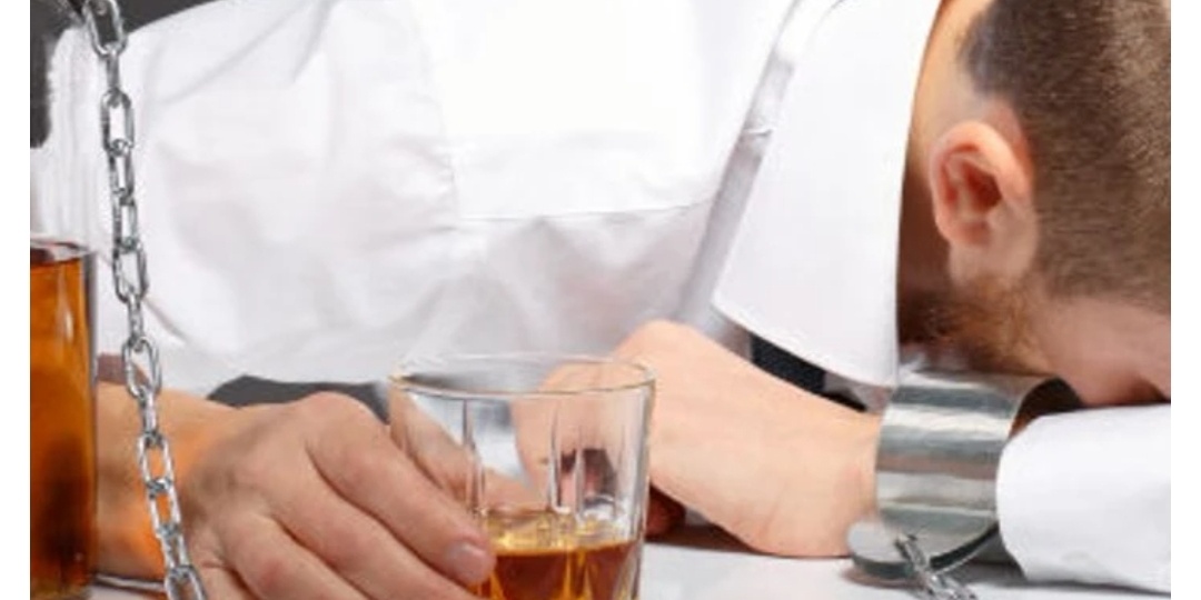 Многодневный запой грозит россиянам из-за длинных выходных, — наркологи