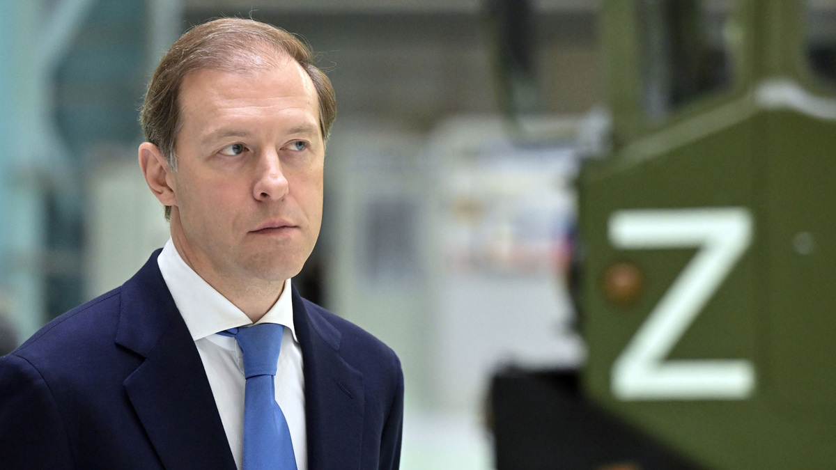    Денис Мантуров АО "Северо-западный региональный центр концерна ВКО "Алмаз-Антей" Обуховский завод 2023 РИА