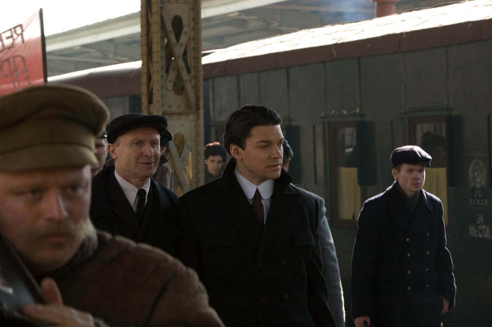 Источник: https://avatars.mds.yandex.net/get-kinopoisk-image/1777765/e76af7e5-3e7b-4c2f-a568-228dc5c2bbd6/1920x