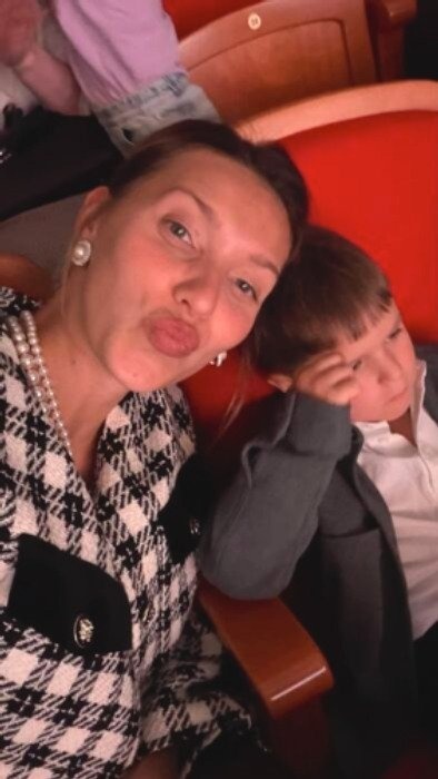    Иллюстрация к материалу: Регина Тодоренко: как уделять внимание трём сыновьям без ущерба для каждого