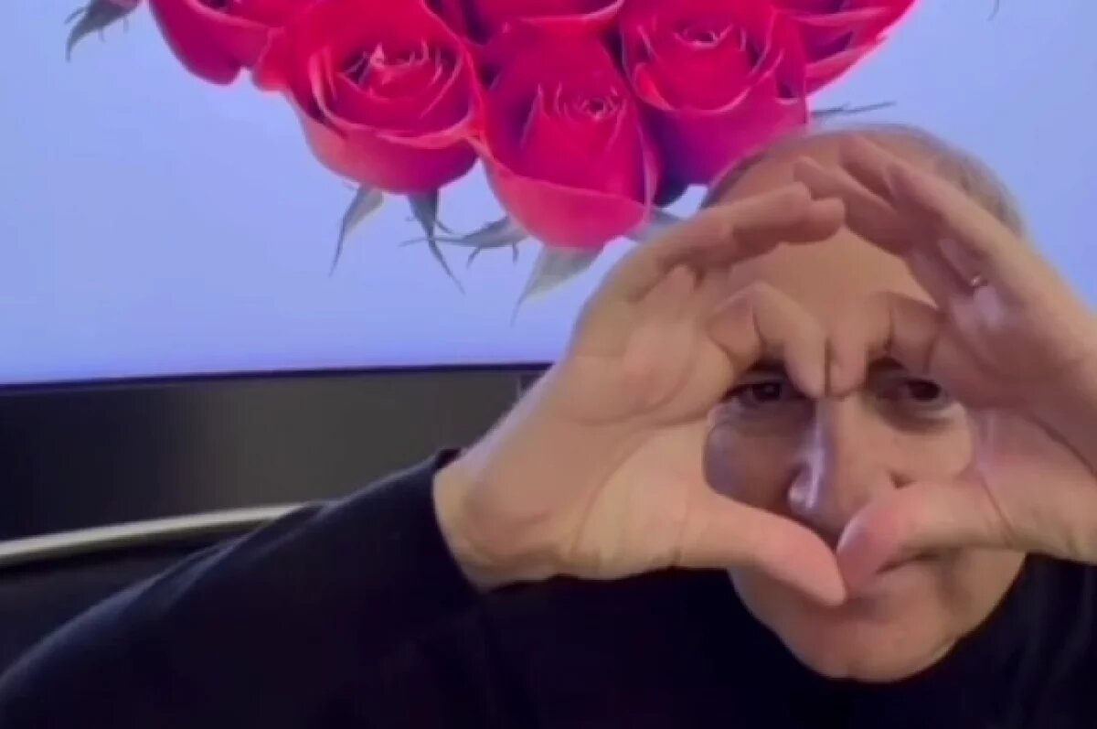    Пашинян поздравил женщин, записав видео под песню «Миллион алых роз»