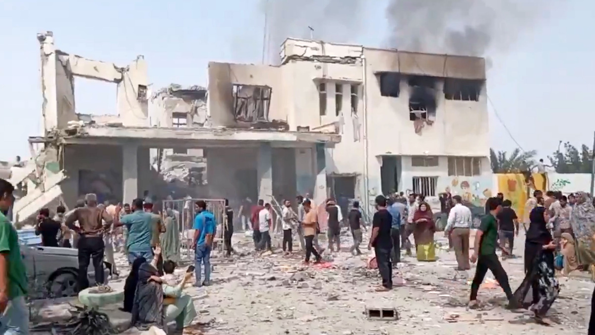    Иран удар по школе