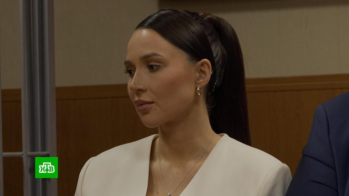    Лерчек перед судом рассказывала журналистам о беременности и реакции детей