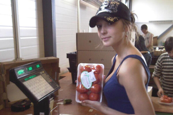    Телеведущая и киноактриса Анастасия Ивлеева в подростковом возрасте / _agentgirl_/Instagram