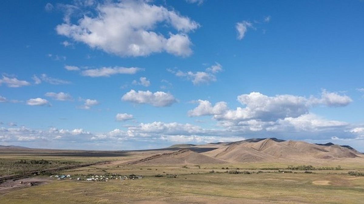    Древние курганы в Хакасии