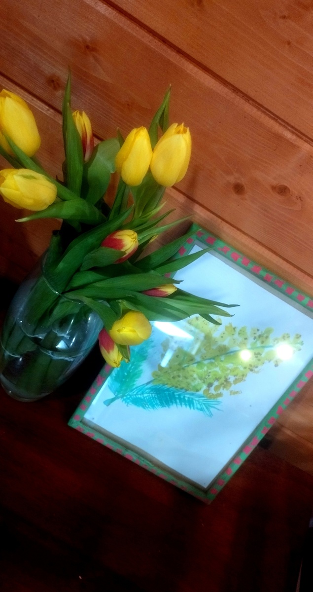 Цветы от родных, живые и нарисованные