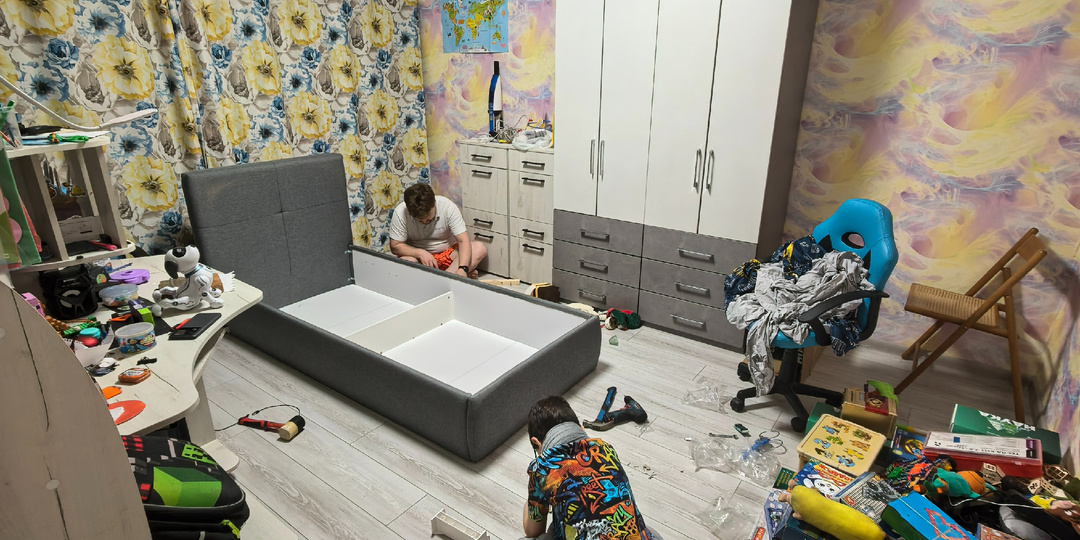 Как беременная женщина заскучала, а всем остальным резко не скучно стало. Про перестановки в доме.