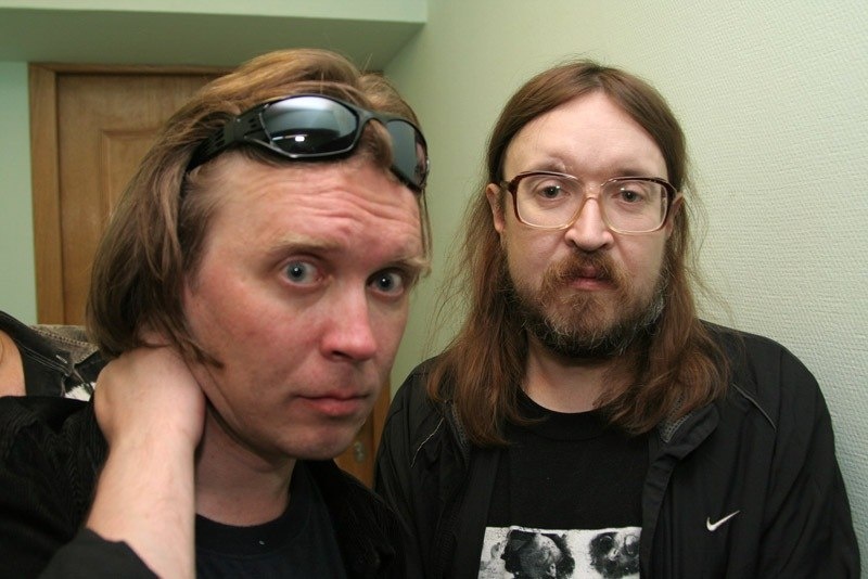 Алексей Коблов и Егор Летов. 29 июня 2007 года, Зеленоград, клуб "Полином". После концерта ГО. Фото со страницы ВКонтакте А. Коблова