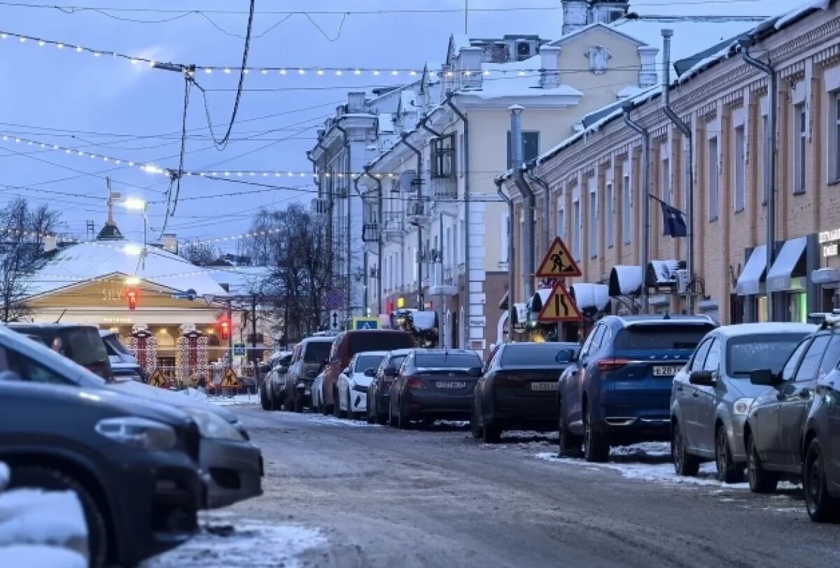    В ГИБДД назвали сумму штрафа за парковку в пешеходной зоне Ярославля