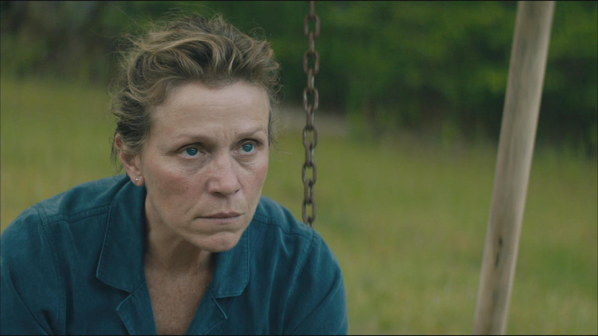 Кадр из фильма "Три билборда на границе Эббинга, Миссури" 