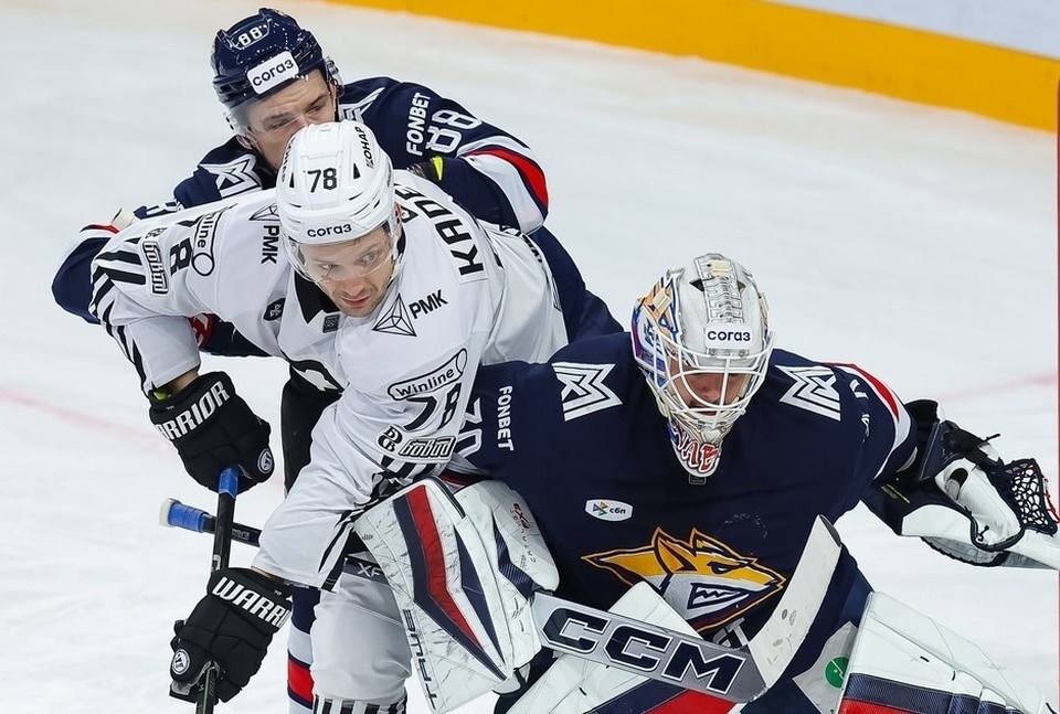    «Трактор» в Магнитогорске уступил «Металлургу» в серии буллитов. Фото ХК «Металлург».