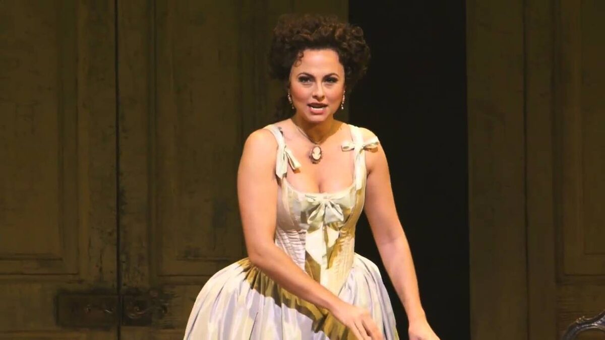 Изабель Леонард