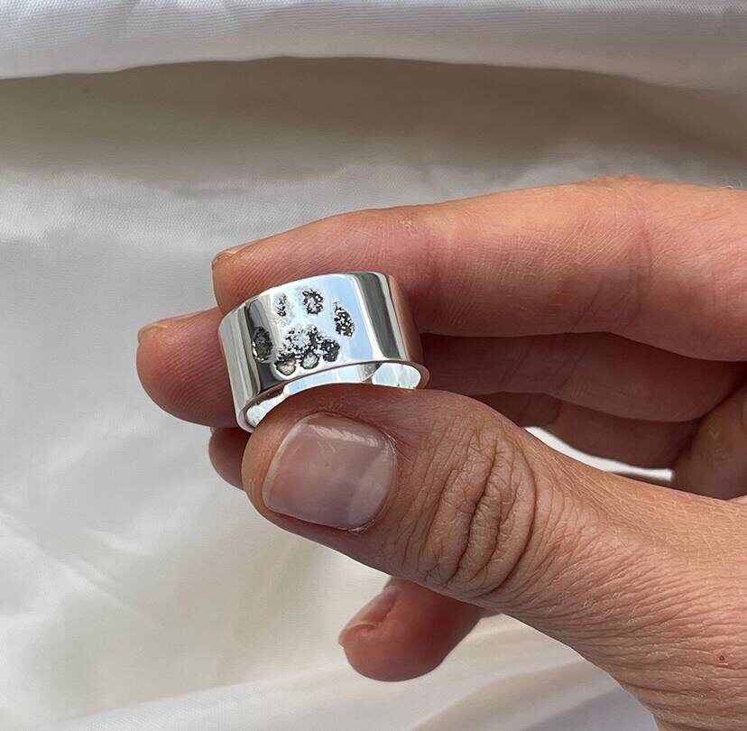 Серебряное кольцо Сонриса с отпечатком палки питомца