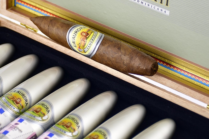 История табачной компании La Aurora