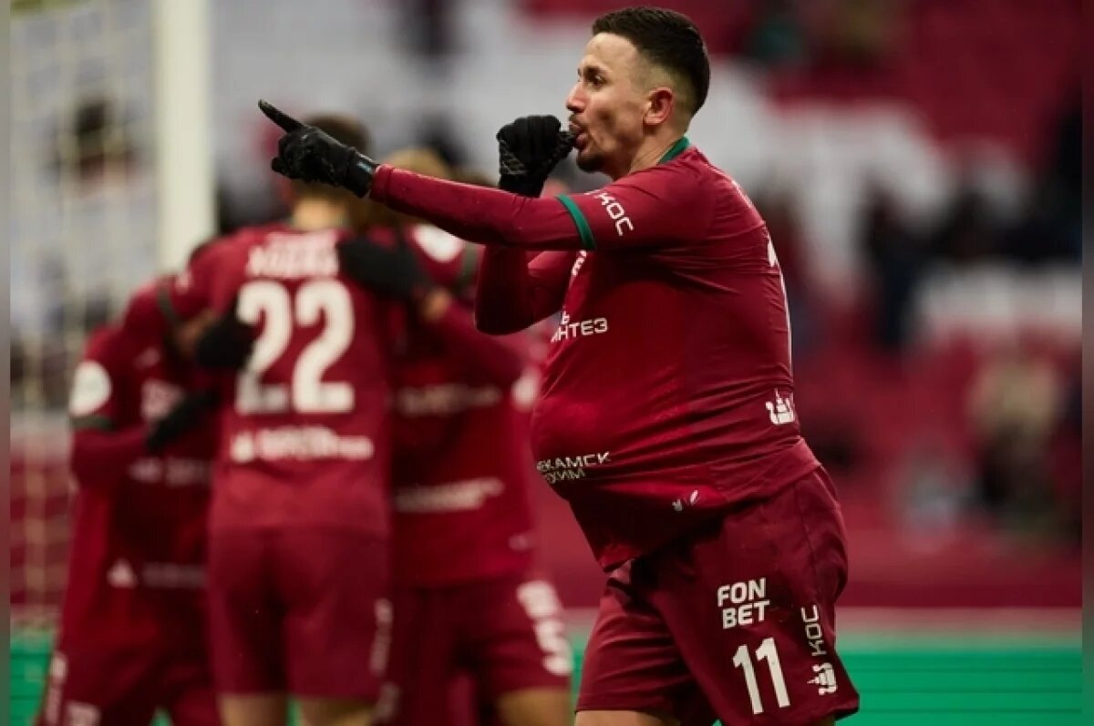    Казань встретила чемпиона страны 20-градусным морозом, но футбол всё-таки состоялся.