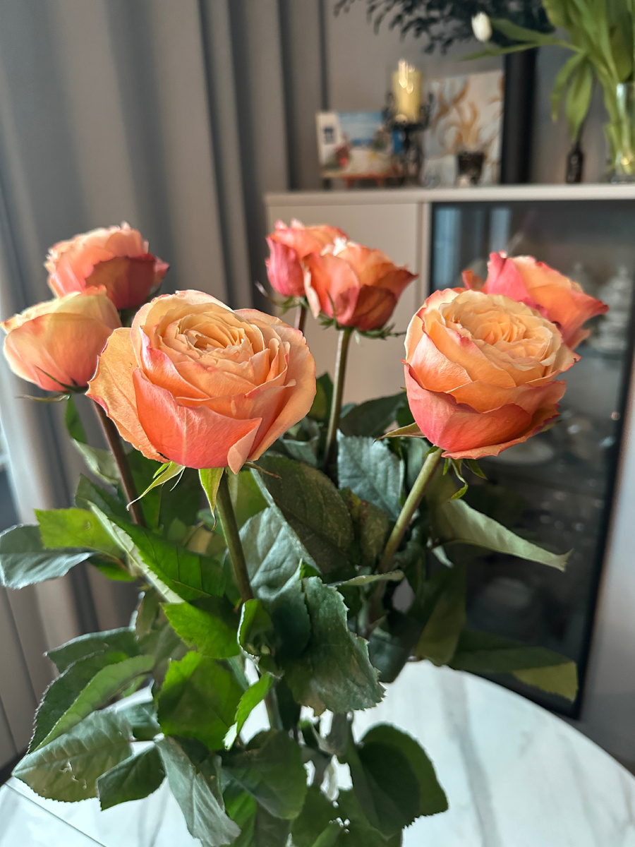 Цветы от мужа.