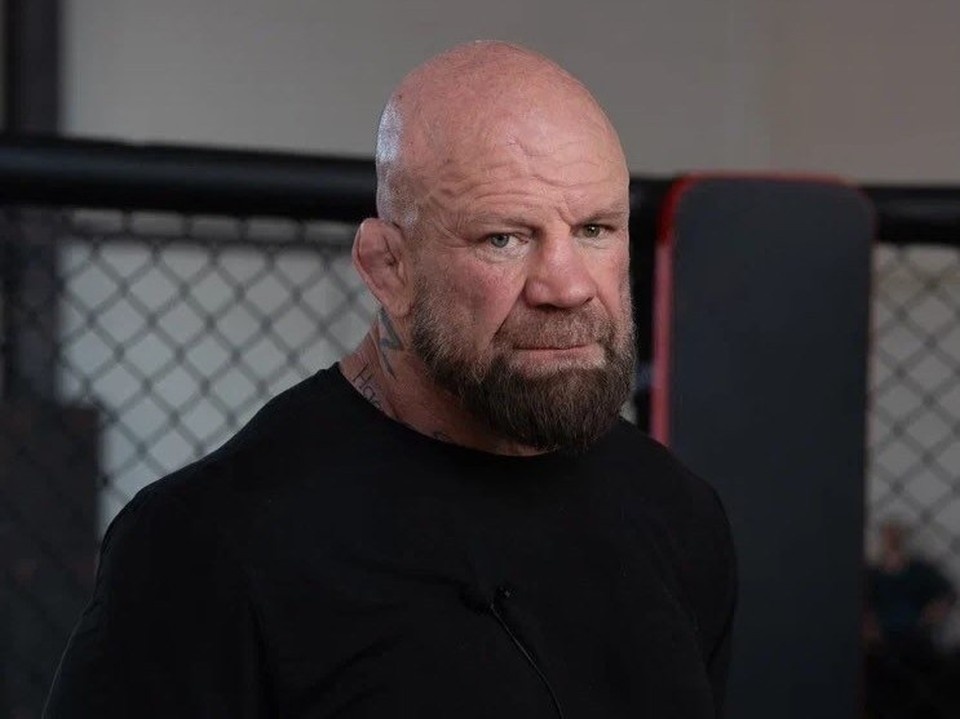    Джефф Монсон поддержал юного нижегородца, которому не продали цветы для мамы. Фото: соцсети Джеффа Монсона