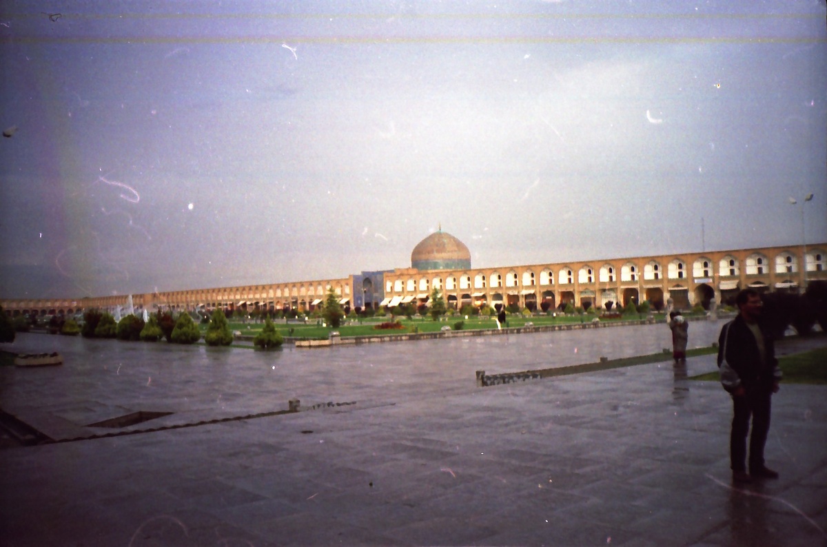 Шахская площадь или площадь Имама (Исфаган, Иран, ноябрь 2002, личный фотоархив)