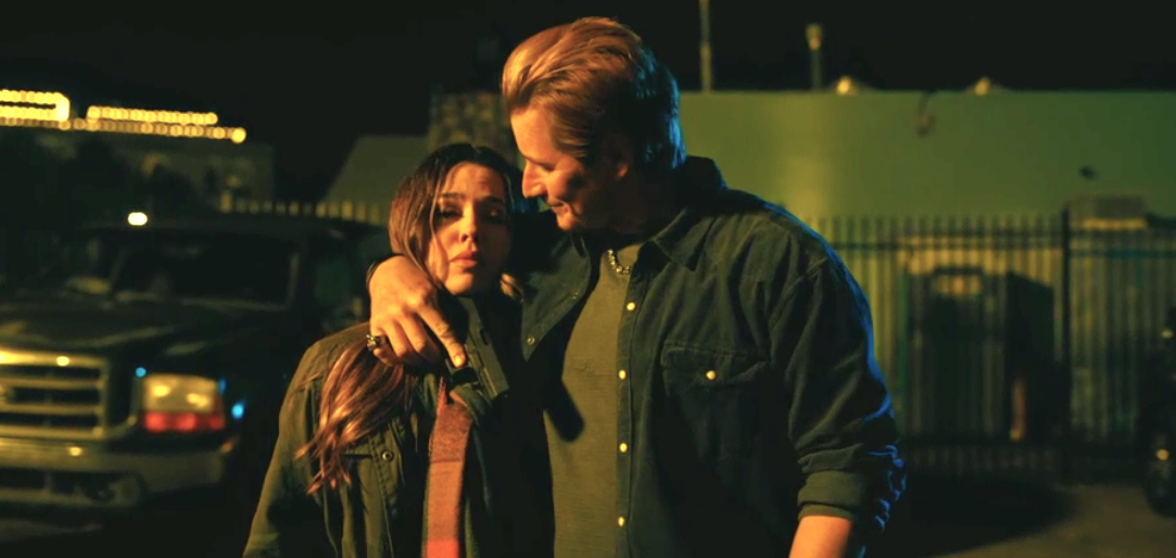 Кадр из фильма "Убийца в петле времени"