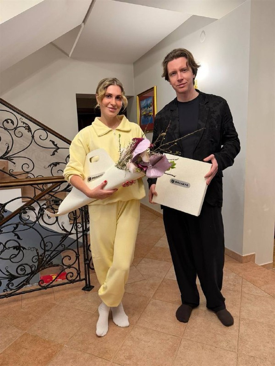    Лаура Джугелия и Никола Мельников