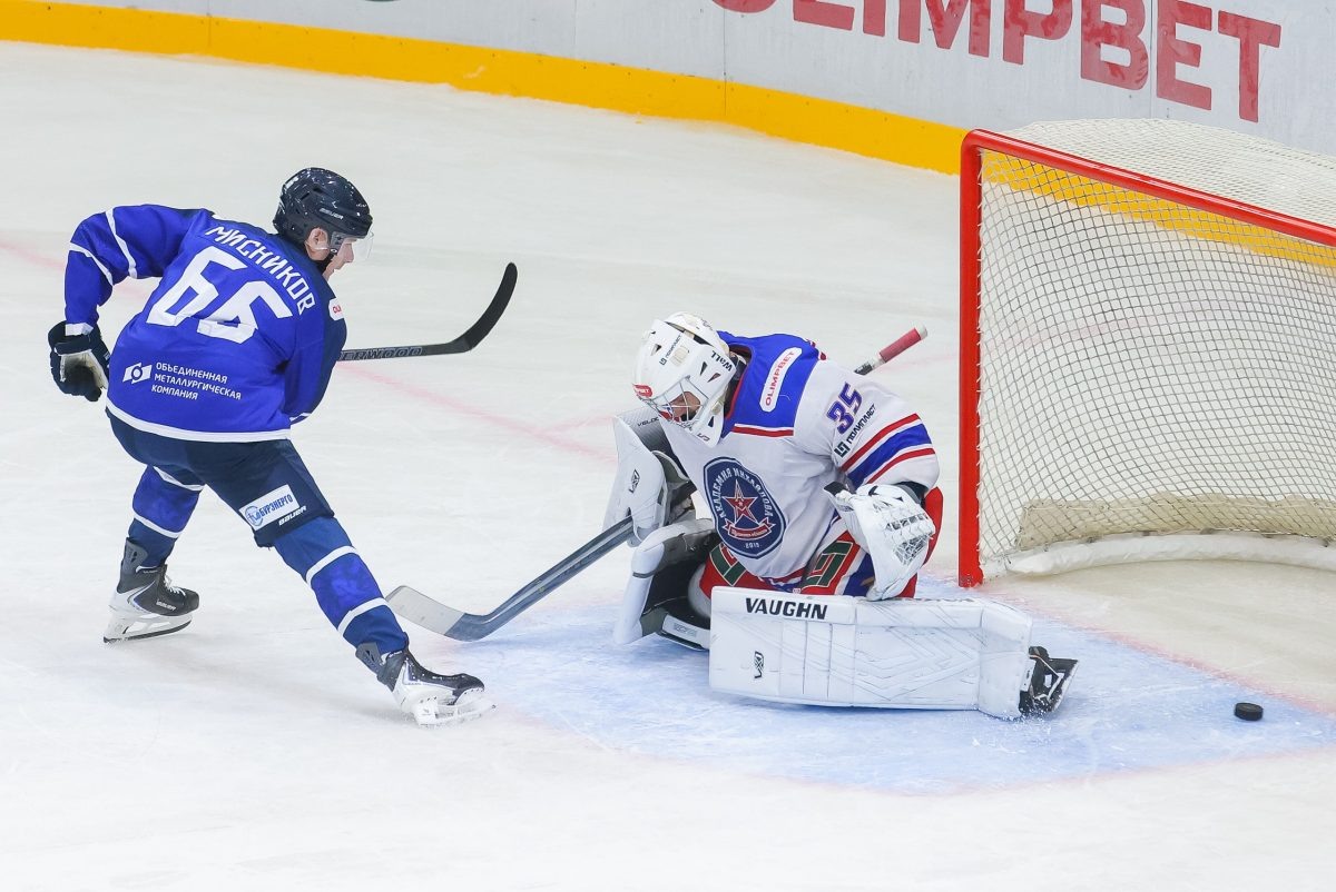    7 сентября матч «Торпедо-Горький» – АКМ тоже закончился буллитами и поражением хозяев со счётом 2:3