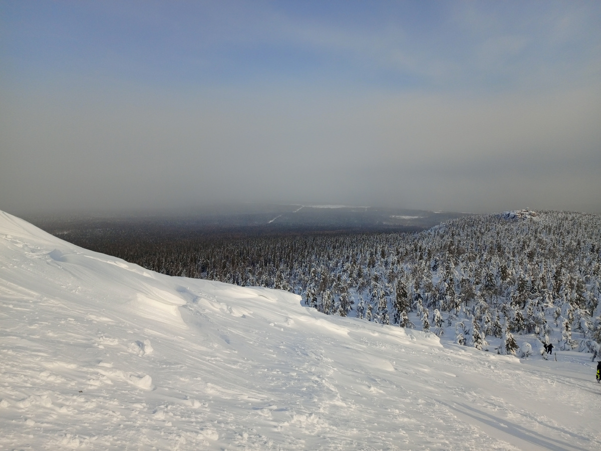 Вид с горы Помяненной в Пермском крае. Фото автора. 