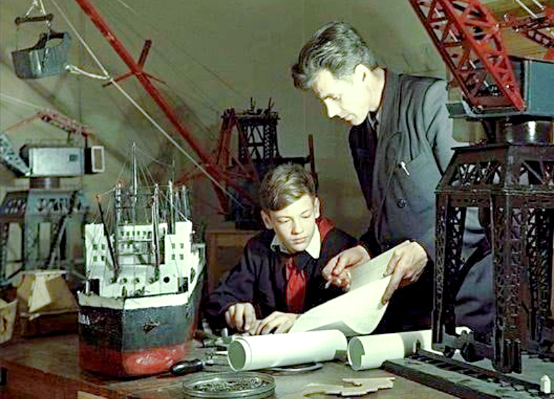 Занятия технического кружка, 1953 г.
