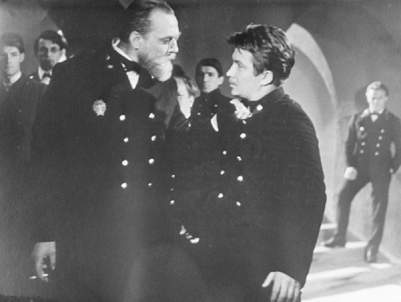Николай Потапов в исполнении Евгения Матвеева в фильме «Первая Бастилия», 1965 