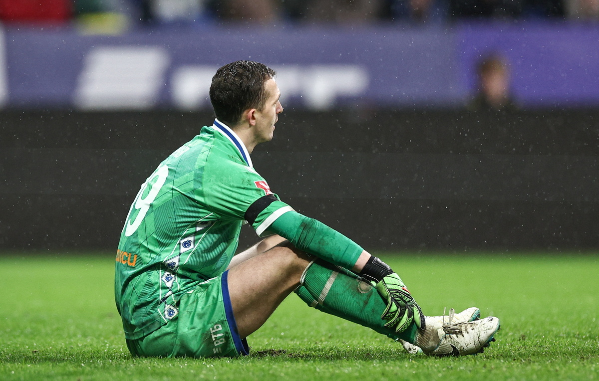    Вратарь "Динамо" Андрей Лунев  Софья Сандурская/ТАСС