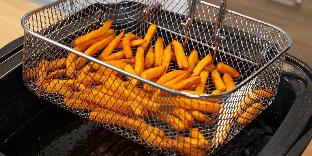 Почему картошка фри в аэрогриле получается вялой, а не хрустящей: разбор ошибок с замороженным и свежим картофелем
