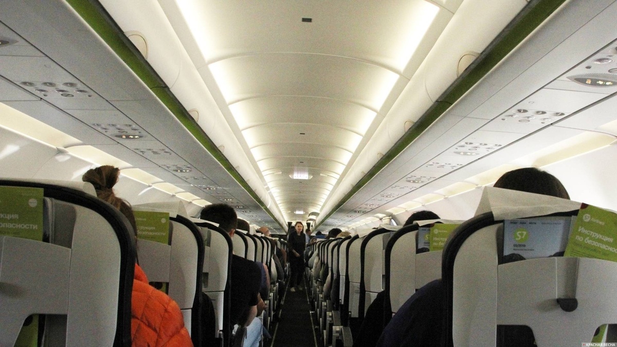    Салон самолёта   
Константин Ерёмин © ИА Красная Весна