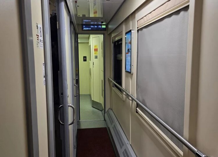 Поезд "Премиум" - с ветерком из Сочи в Москву.