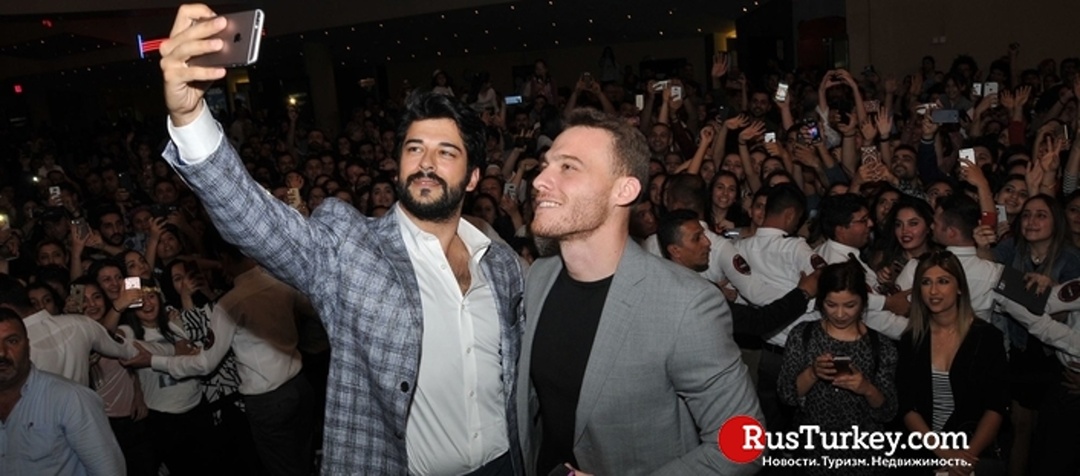 Керем Бюрсин & Бурак Озчивит как относится к Керему?) Биография, новости.