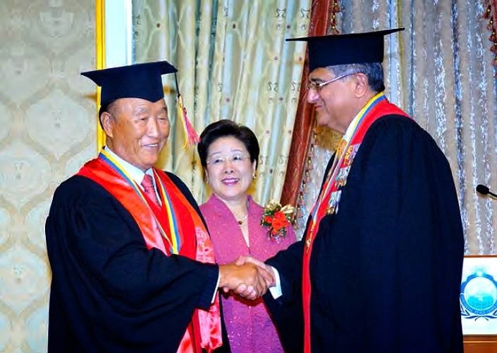 Мун Сон Мён и Хан Хакча