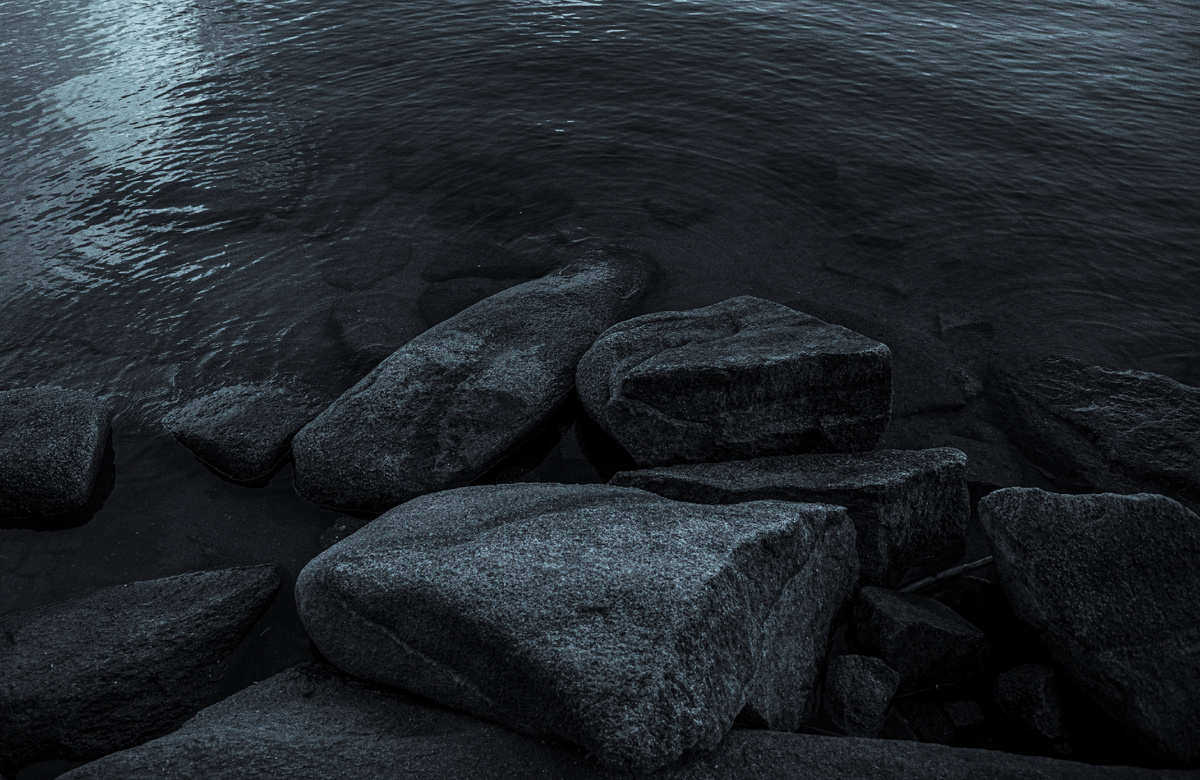 Расходящиеся круги на воде создают ритм 