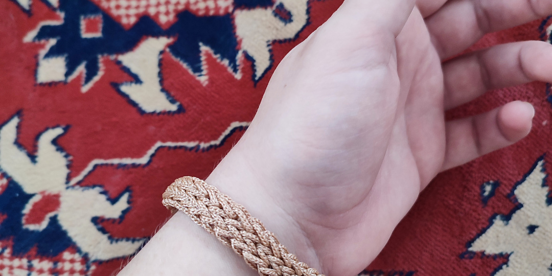 Браслет крючком из остатков пряжи