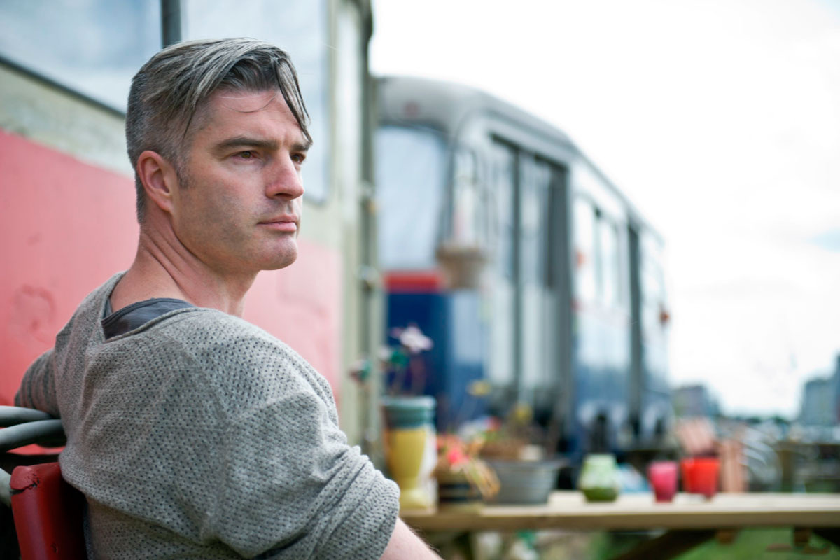 Нарцисс не вкладывается в отношения, так как считает, что его присутствие — это уже вклад