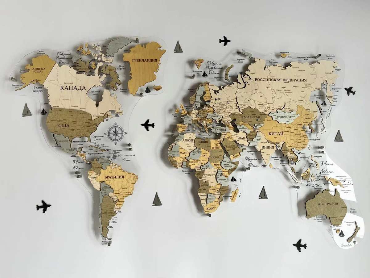 Карта мира из дерева в цвете «Венеция»